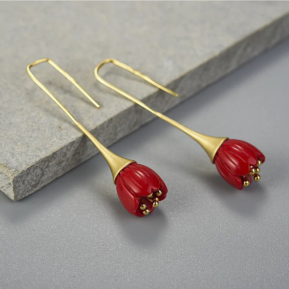 
                      
                        Earrings-With-Red-Lily-Of-The-Valley-By-Yonandole_4a
                      
                    