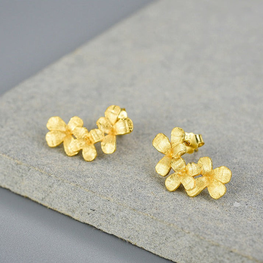 Earrings-With-Small-Four-Petal-Flowers-By-Yonandole_1