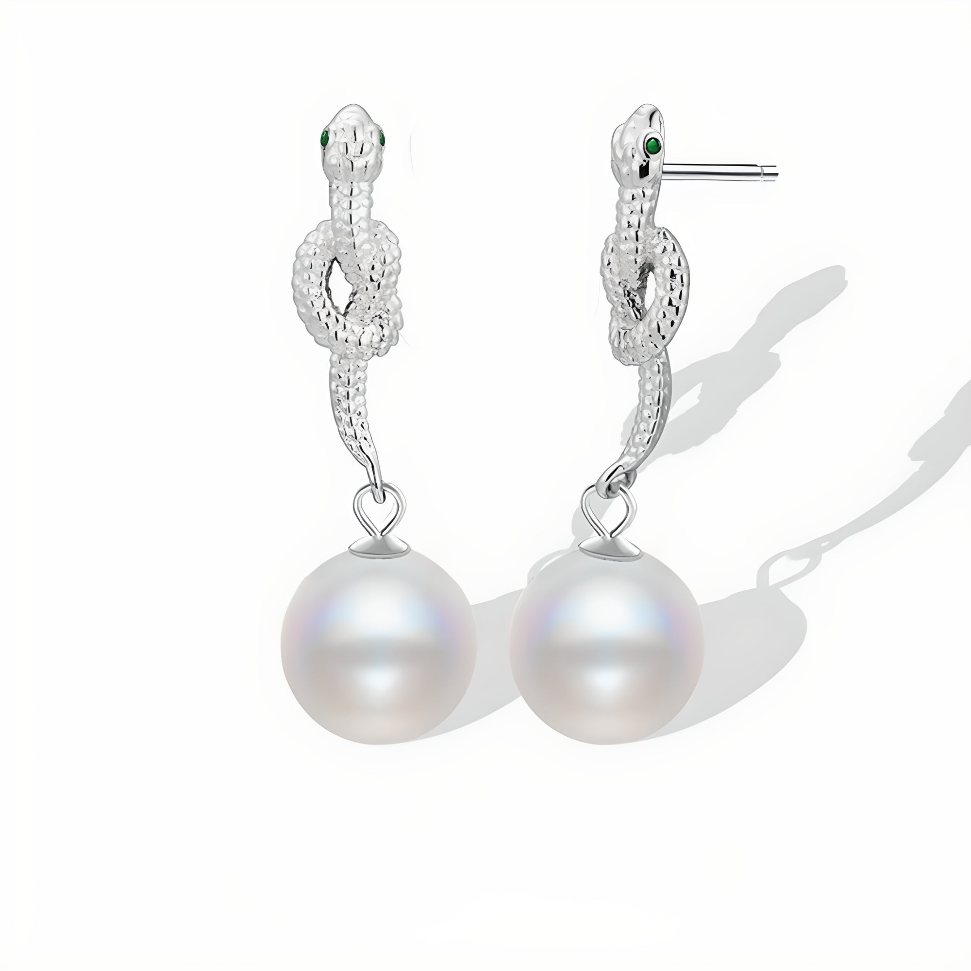 Earrings-With-Snake-And-Shell-Pearl-By-Yonandole_1