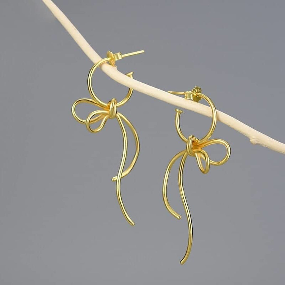 Earrings-With-Thread-And-Loose-Knot-By-Yonandole_1