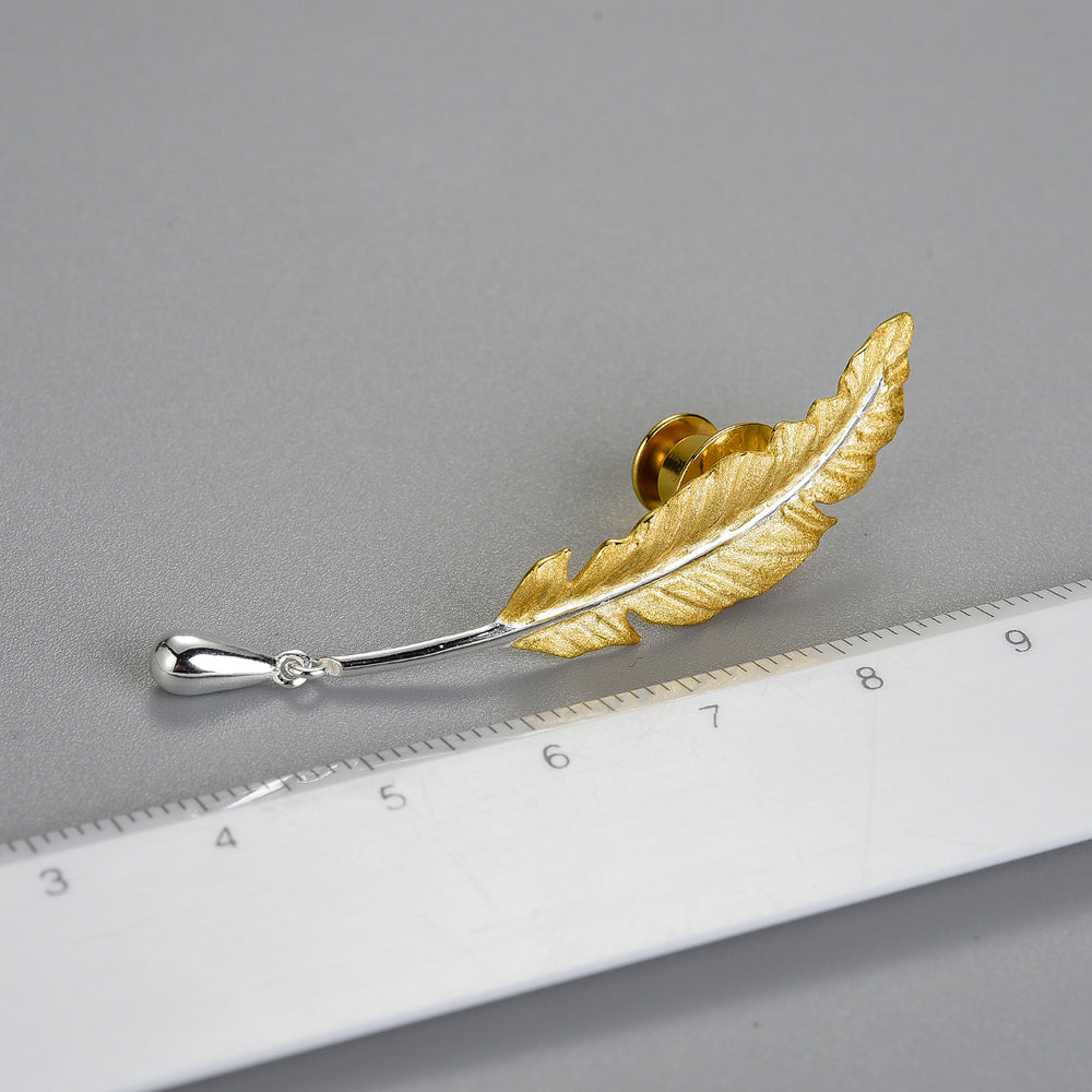 
                  
                    Feather-Brooch-By-Yonandole_6
                  
                