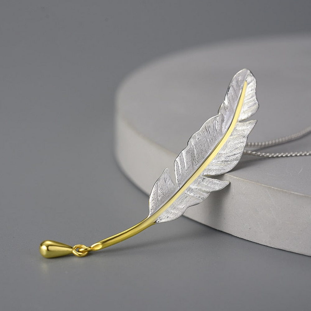 
                      
                        Feather-Pendant-By-Yonandole_1
                      
                    