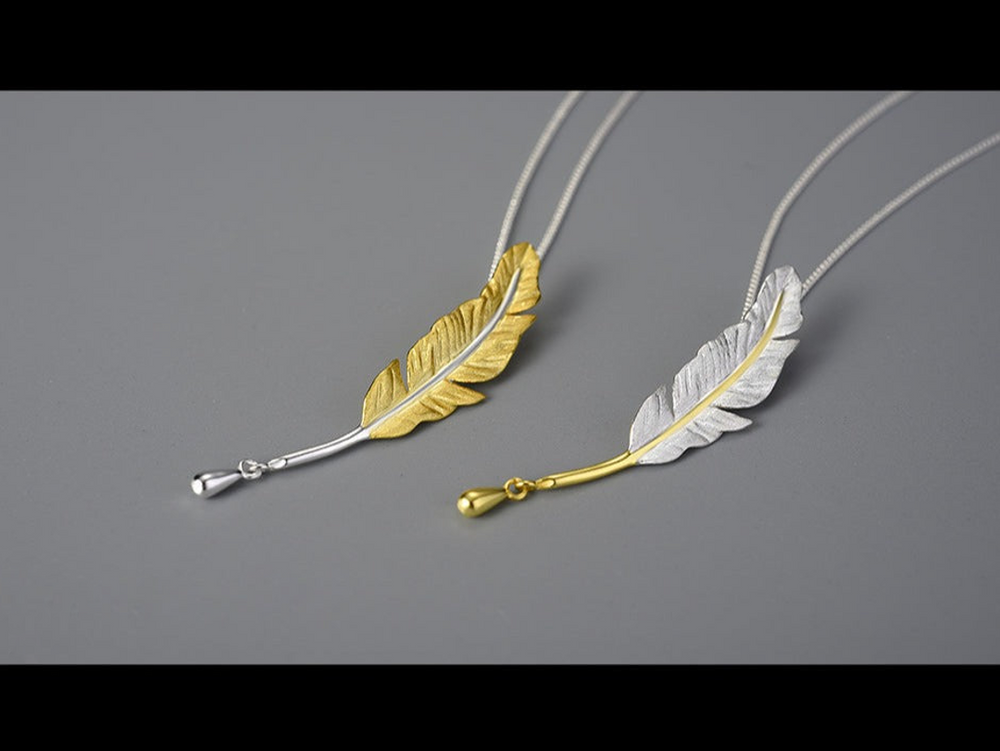 
                      
                        Feather-Pendant-By-Yonandole_9
                      
                    