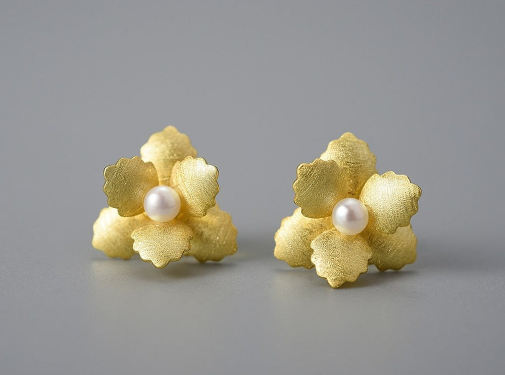 
                  
                    Flower-Earrings-By-Yonandole_6b
                  
                