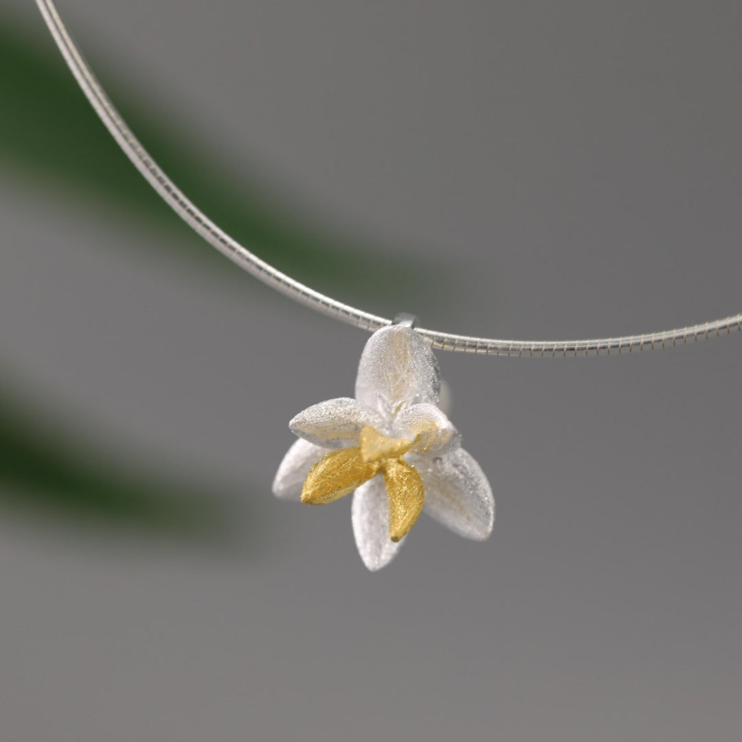Flower-Pendant-With-Torque-Necklace-By-Yonandole_5