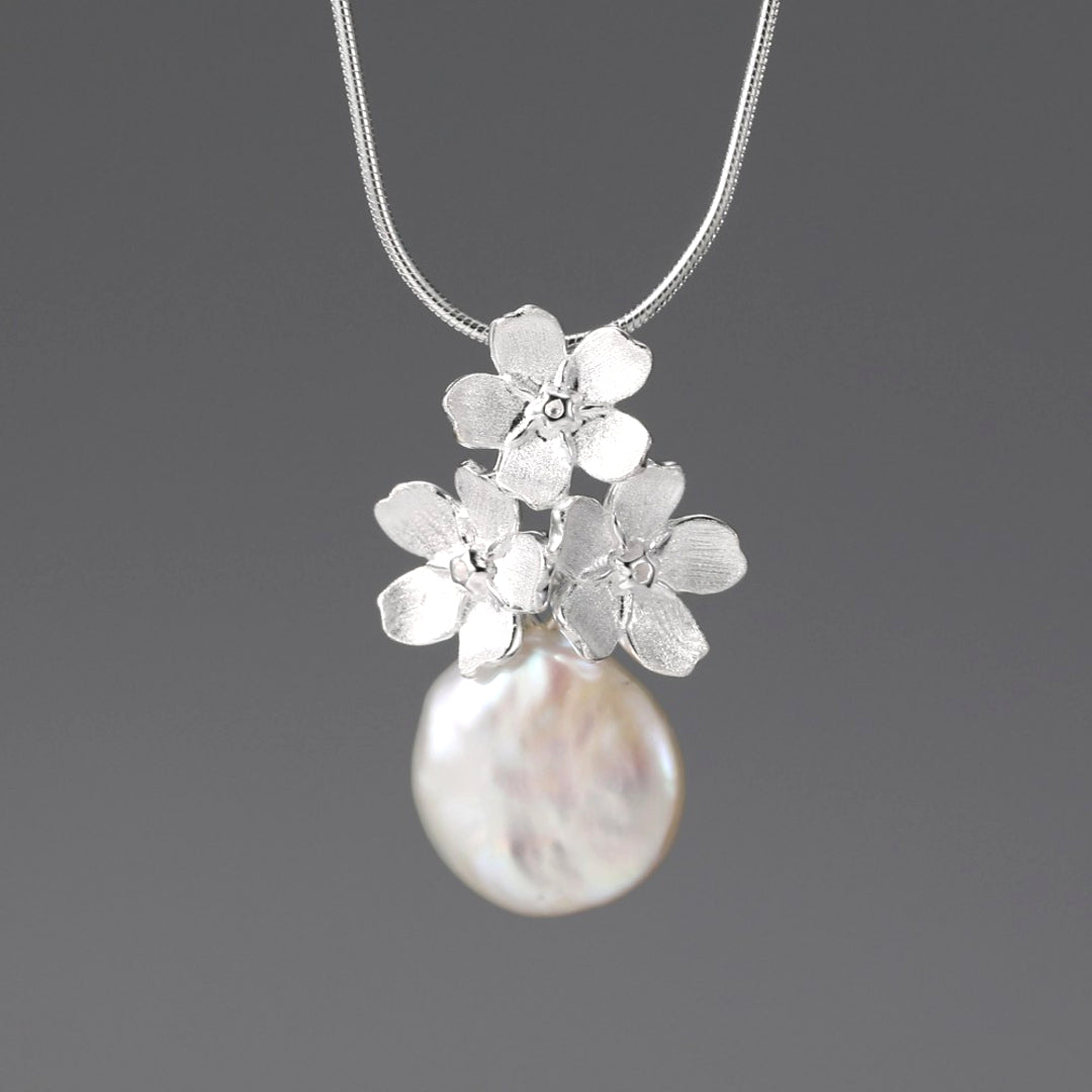 Forget-Me-Not-Pendant-With-Baroque-Pearl-By-Yonandole_2