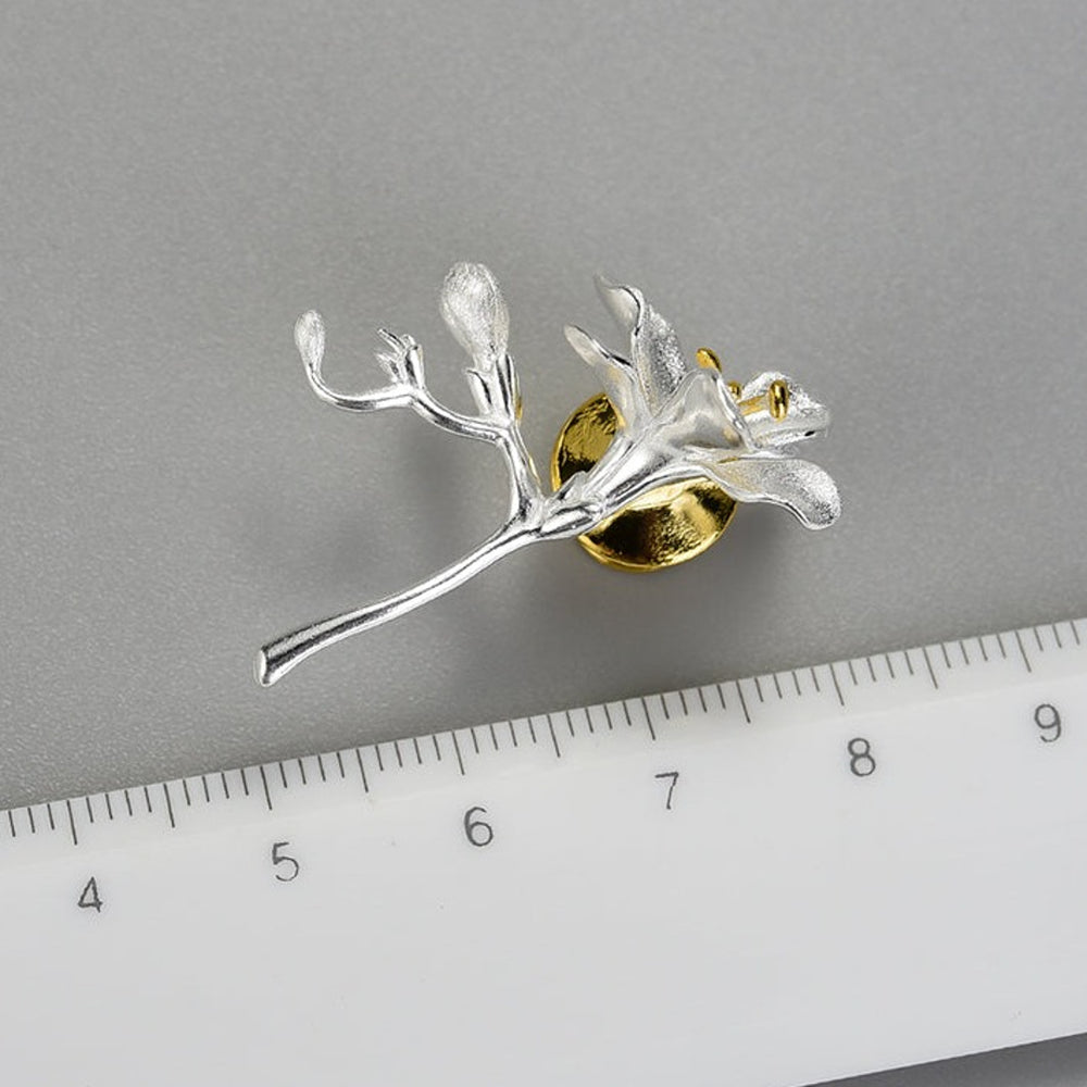 
                  
                    Freesia-Brooch-By-Yonandole_11
                  
                