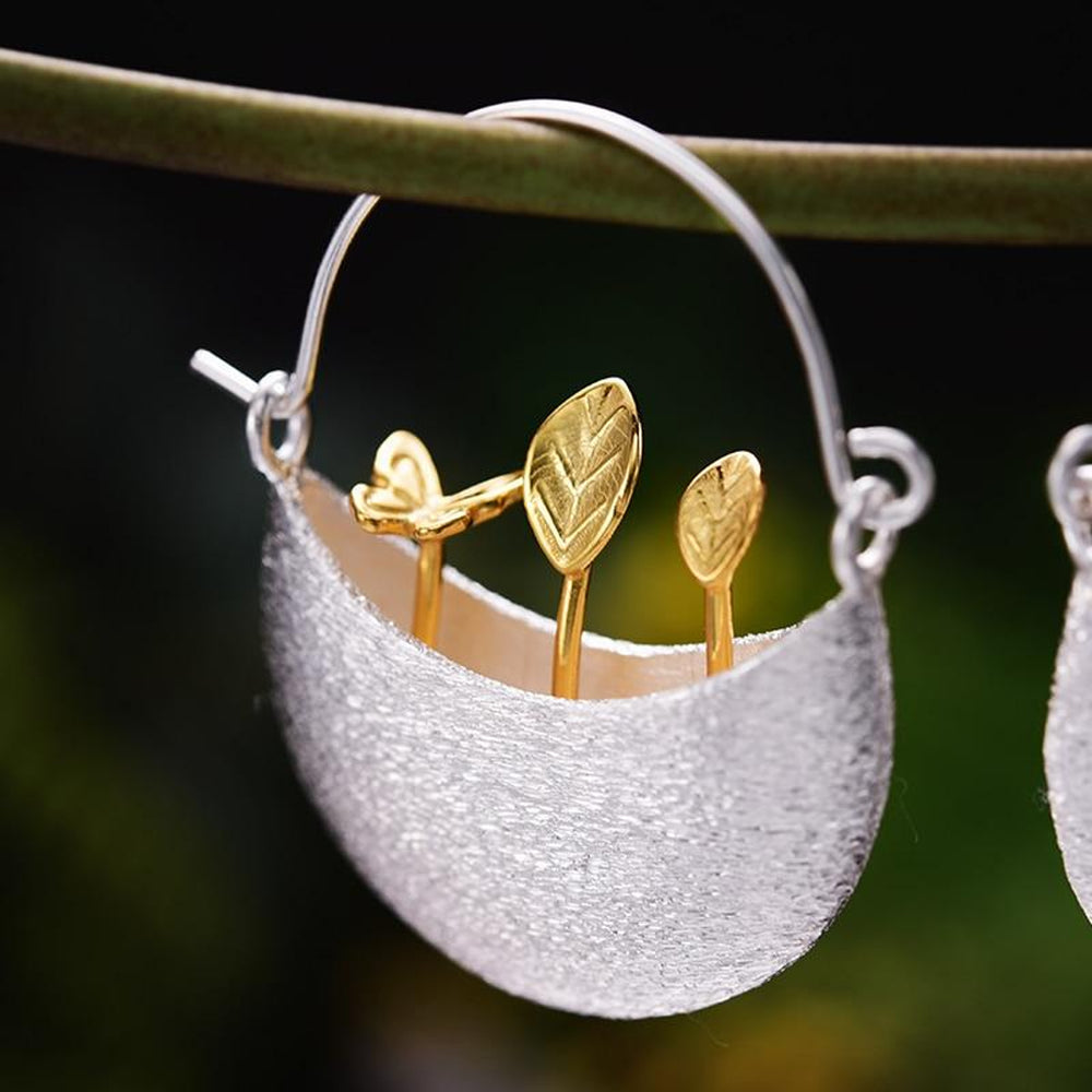 
                  
                    Garden-Bag-Earrings-By-Yonandole_4
                  
                