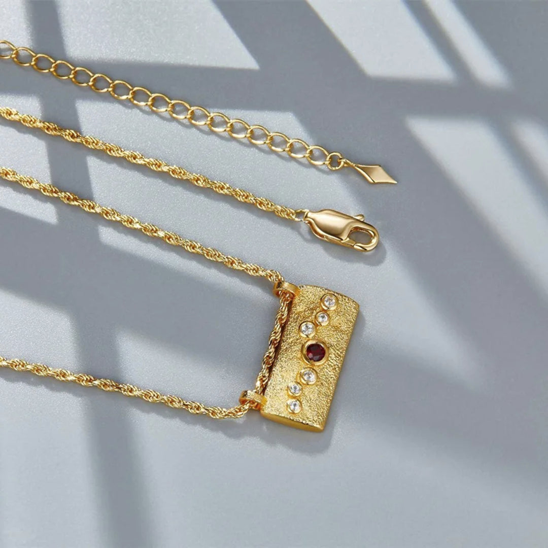 Garnet-Topaz-Handbag-Pendant-Necklace-By-Yonandole_4