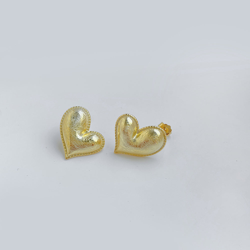 
                  
                    Heart-Earrings-By-Yonandole_6
                  
                