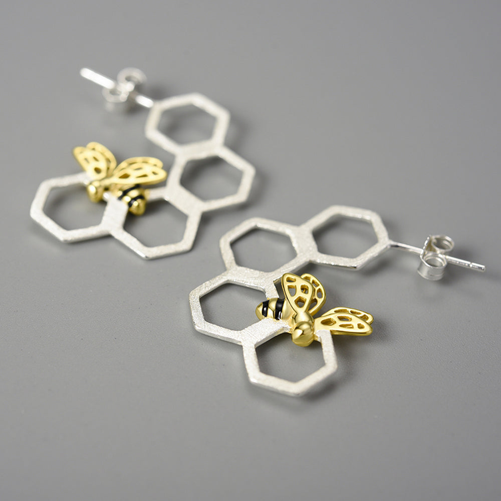 
                  
                    Honeycomb-Earrings-With-Bee-By-Yonandole_7b
                  
                