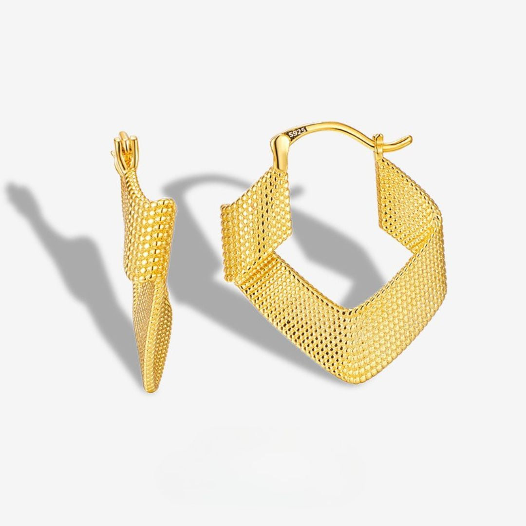 Hoop-Earrings-With-Twisted-Ribbon-By-Yonandole_1