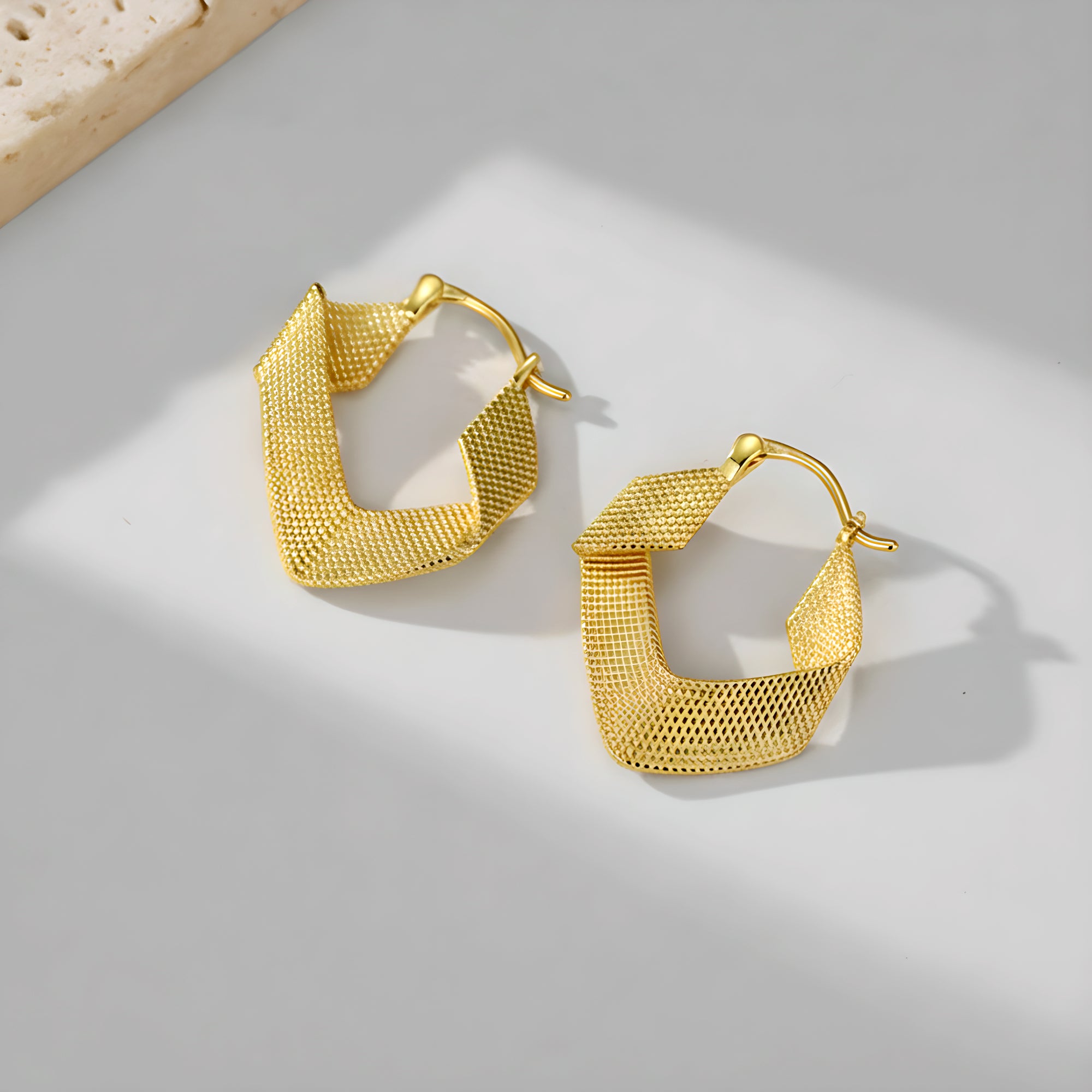 Hoop-Earrings-With-Twisted-Ribbon-By-Yonandole_6