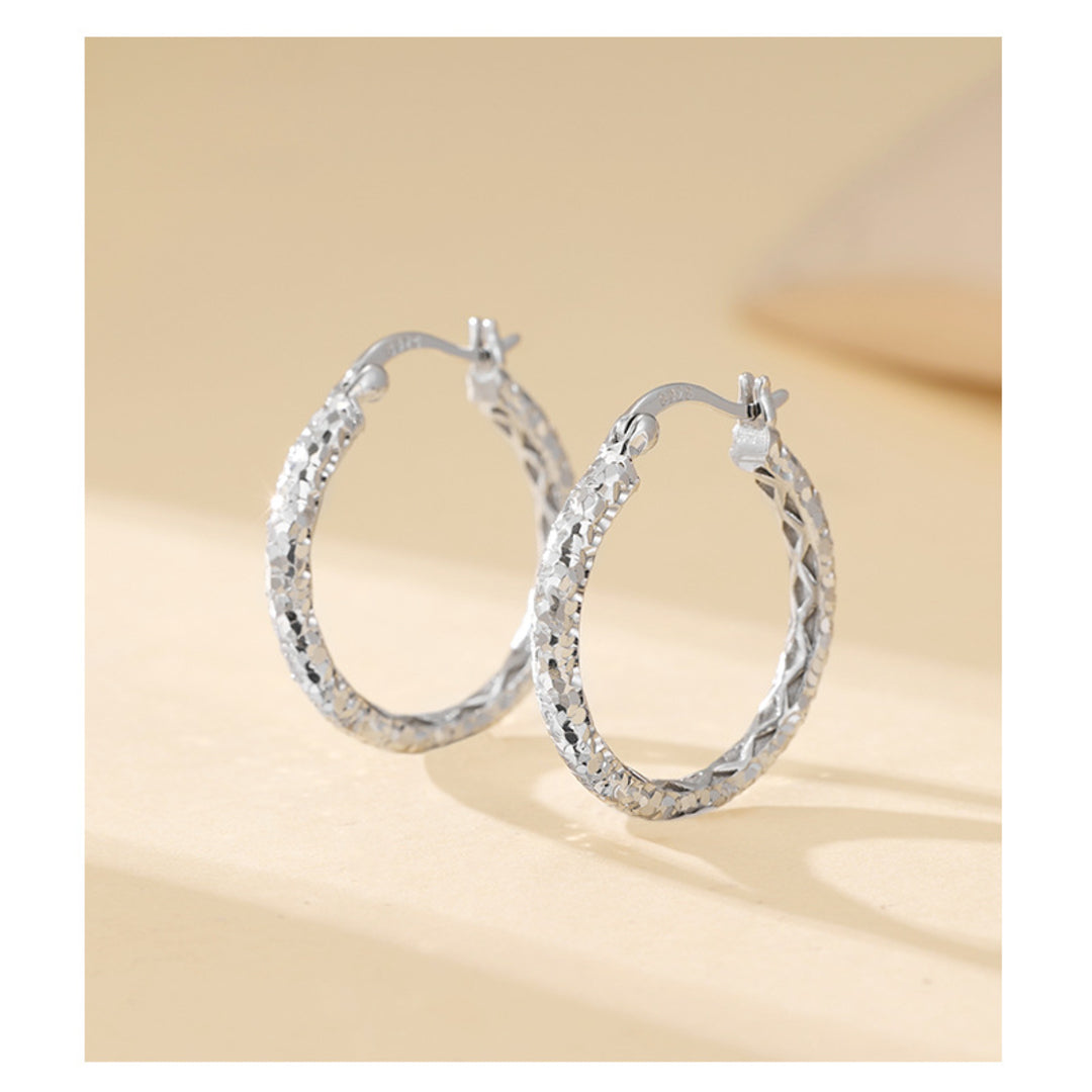 Hoops-Crushed-Ice-Frosted-Look-By-Yonandole_4