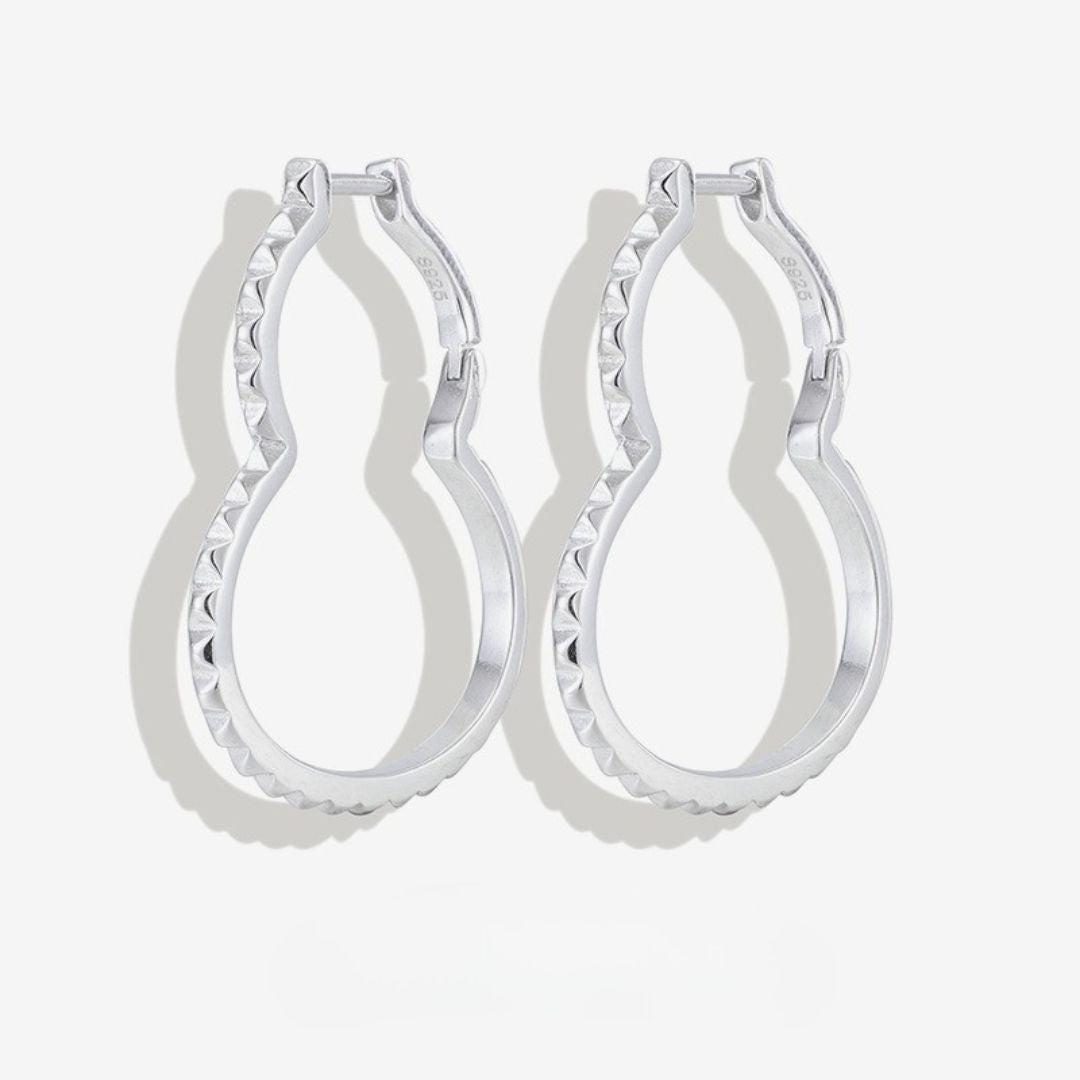 Hoops-With-Gourd-Shape-And-Gear-Edge-By-Yonandole_1