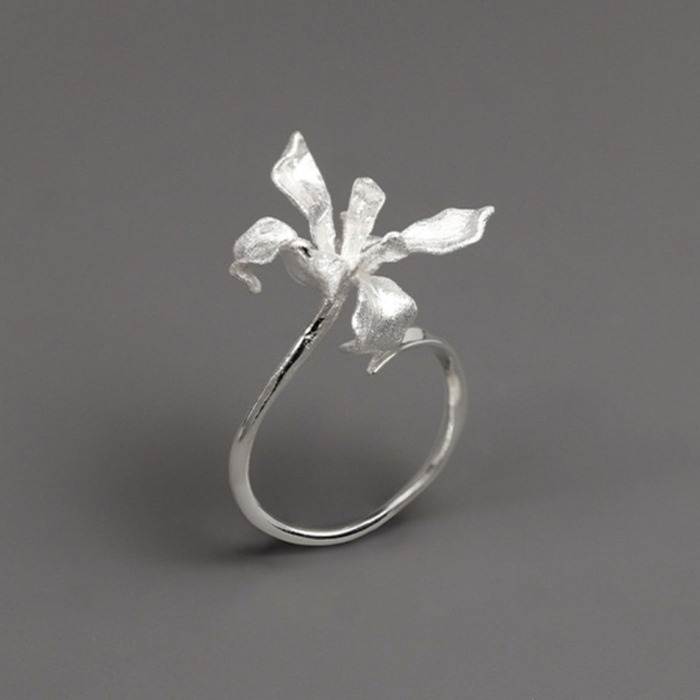 Iris-Flower-Ring-By-Yonandole_4a