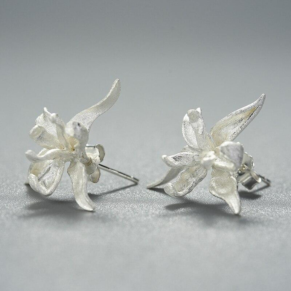 Iris-Flower-Stud-Earrings_1