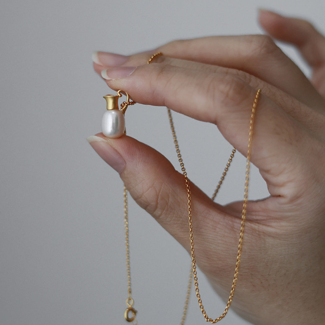 Jug-Pendants-With-Freshwater-Pearl-By-Yonandole_16