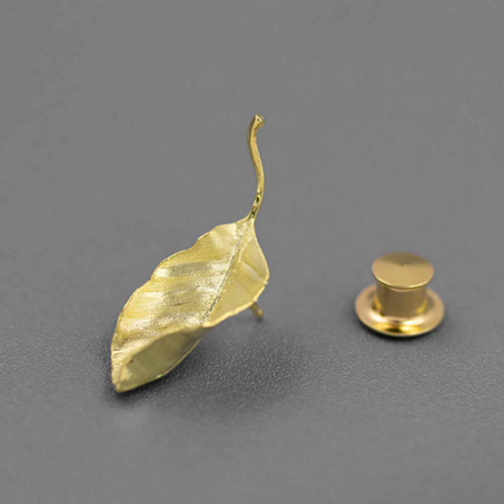 
                  
                    Leaf-Brooch-By-Yonandole_4c
                  
                