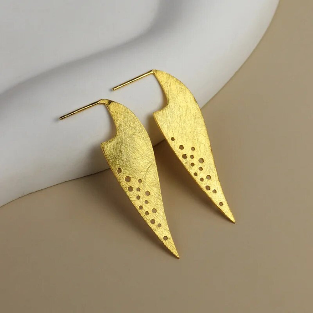 
                  
                    Leaf-Earrings-By-Yonandole_112
                  
                