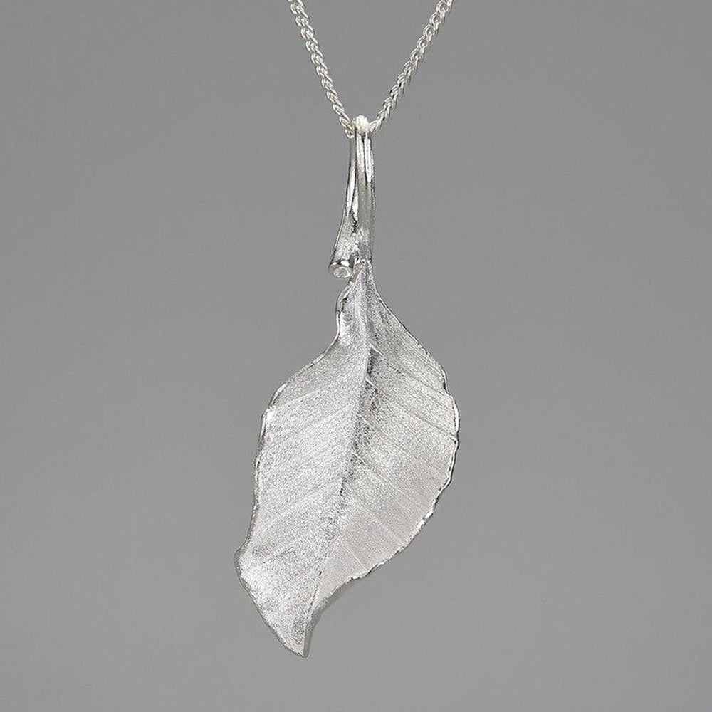 Leaf-Pendant-By-Yonandole_1