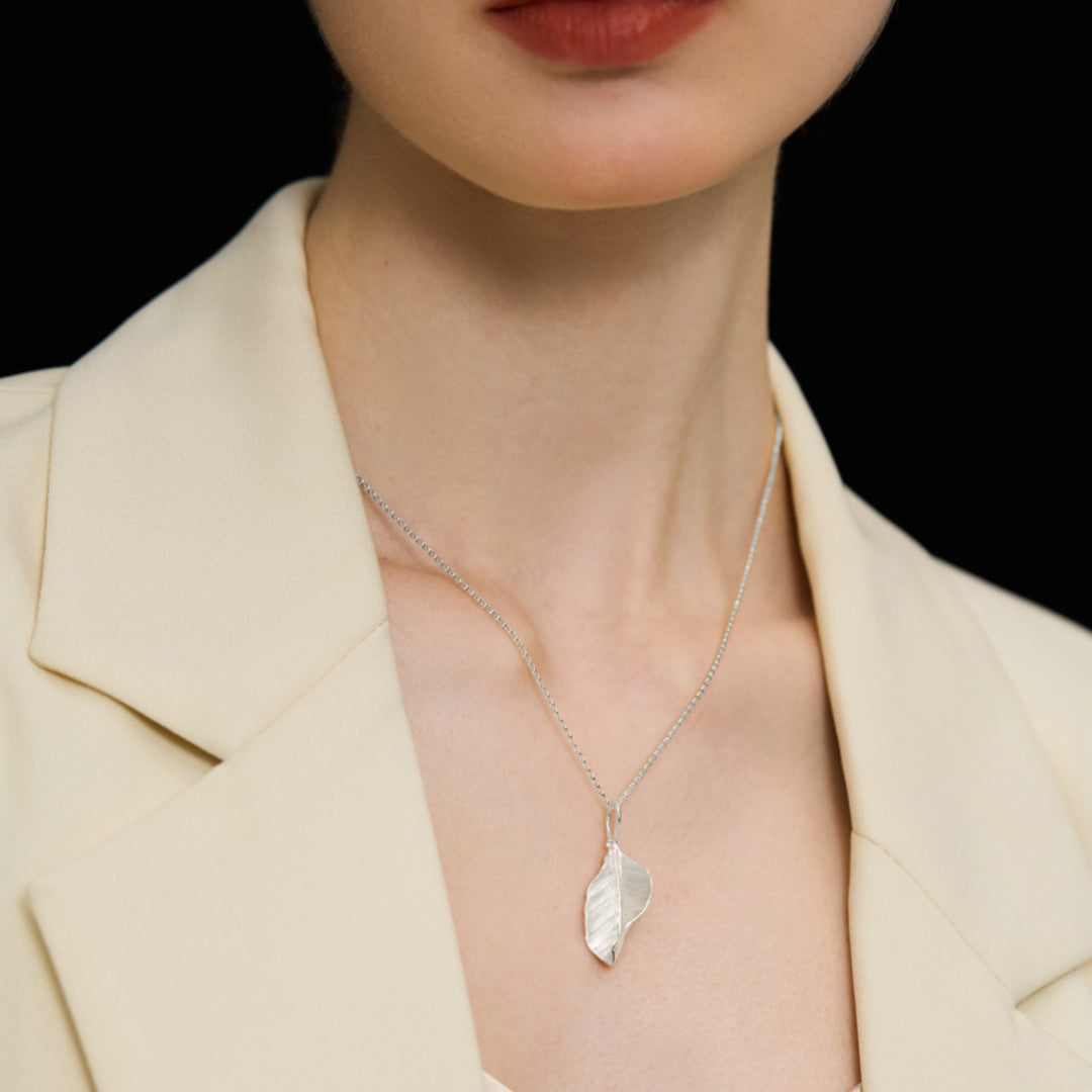 Leaf-Pendant-By-Yonandole_11
