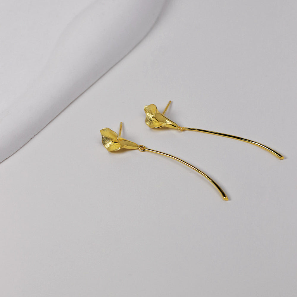 
                  
                    Lily-Calla-Flower-Earrings-By-Yonandole_7
                  
                