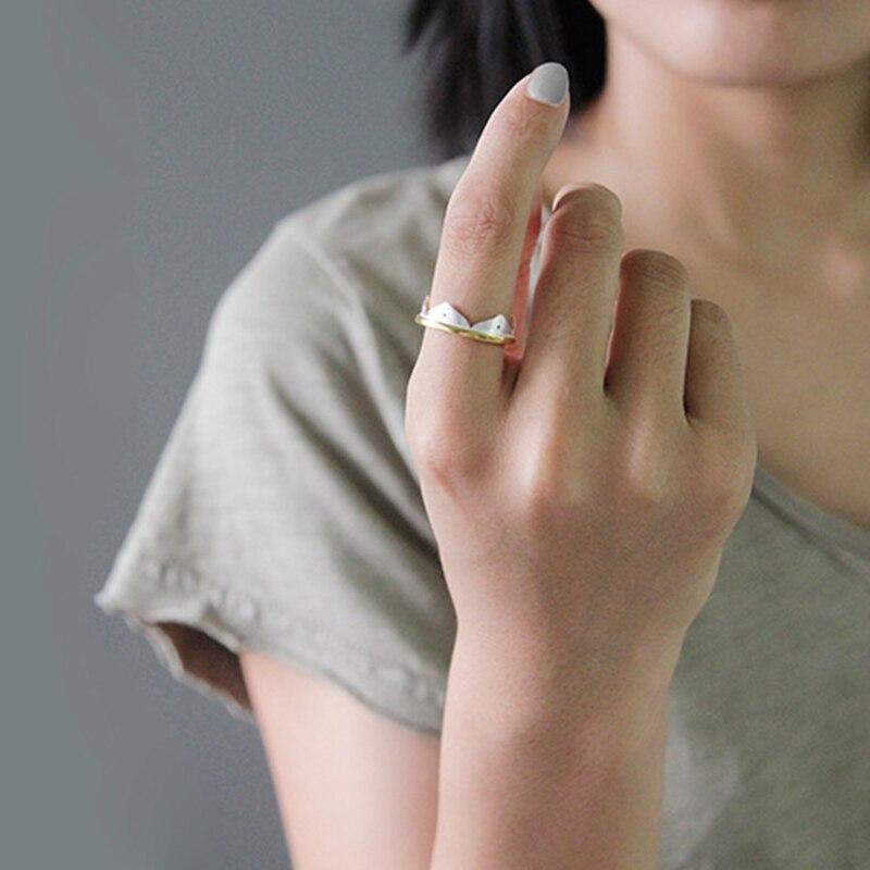 
                      
                        Lotus-Flower-Ring-By-Yonandole_2
                      
                    