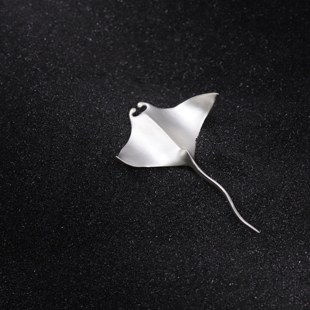 
                  
                    Manta-Ray-Brooch-By-Yonandole_9
                  
                