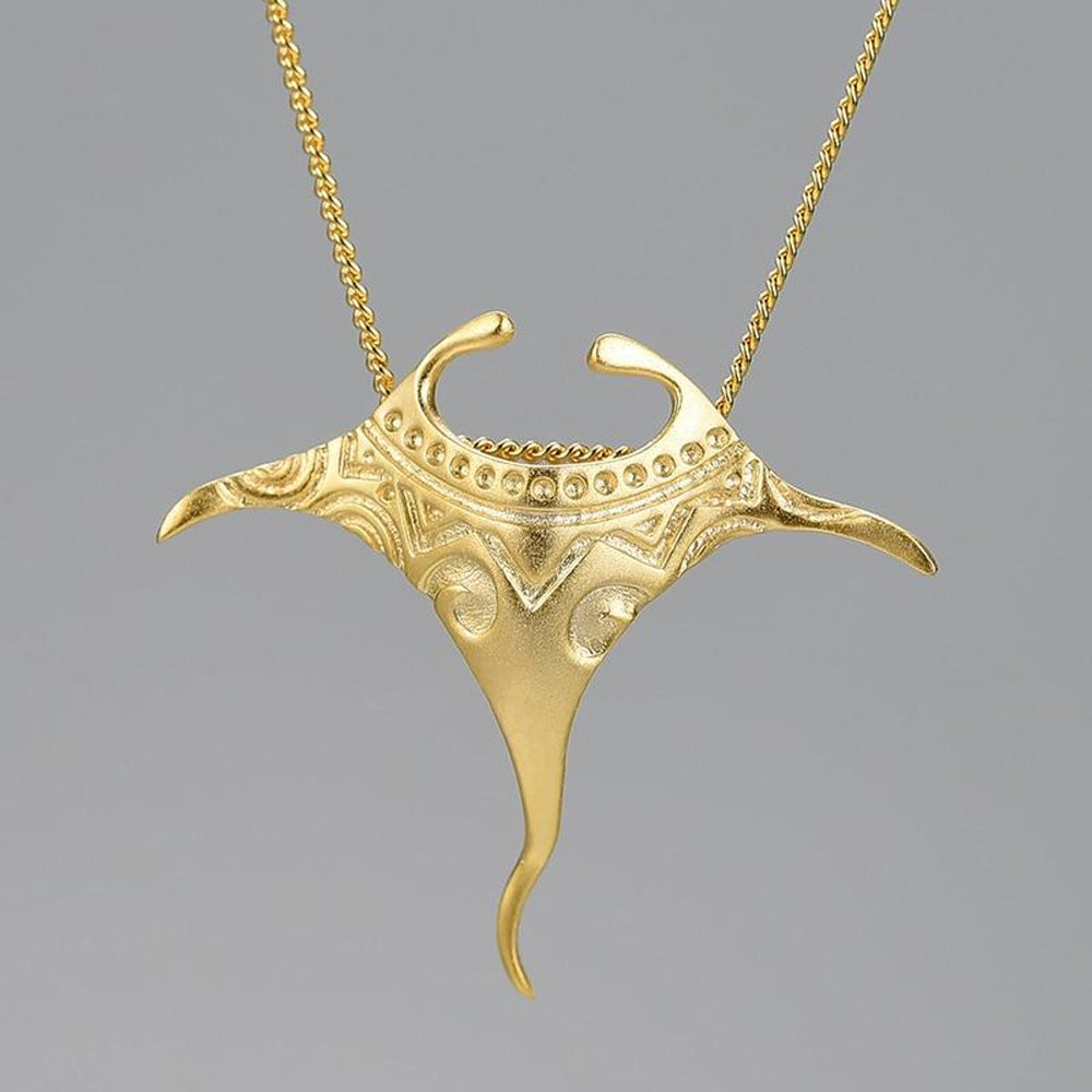 Manta-Ray-Pendant-With-Necklace-By-Yonandole_4