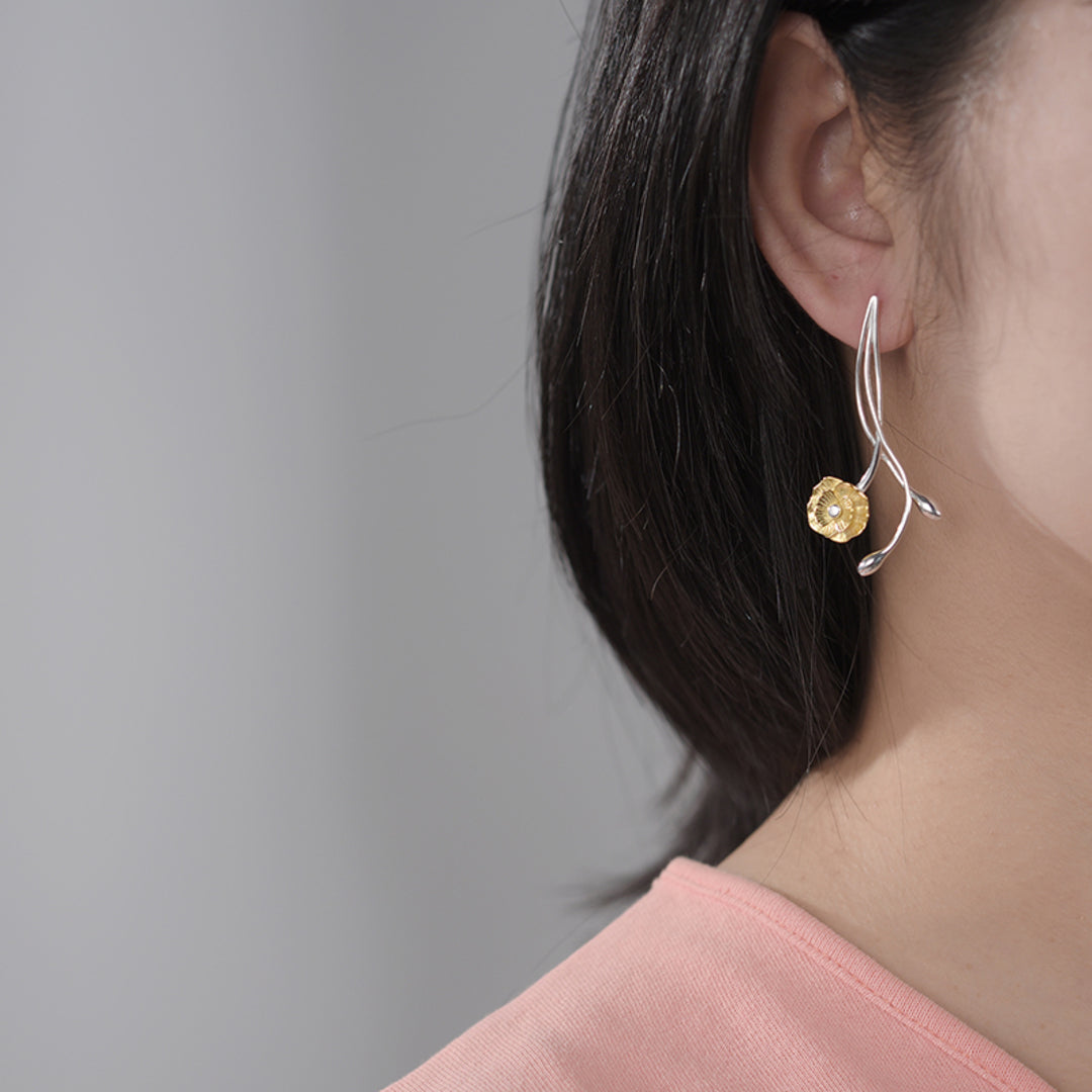 Modern-High-End-Anemone-Flower-Earrings-By-Yonandole_3