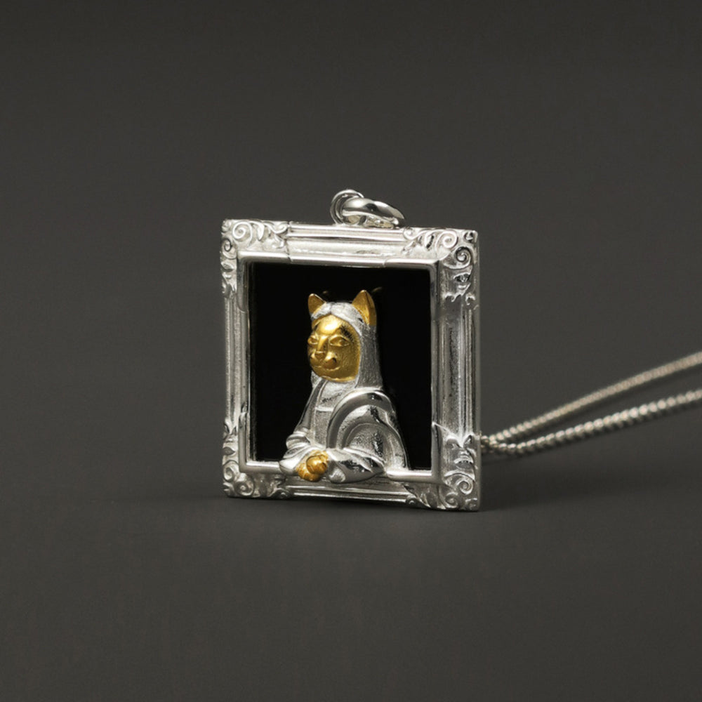 
                  
                     Mona-Lisa-Cat-Pendant-By-Yonandole_1
                  
                