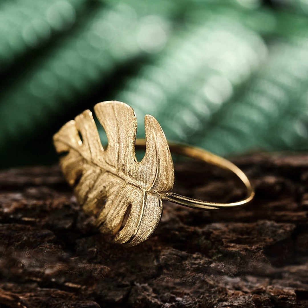 Monstera-Leaf-Ring-By-Yonandole_1