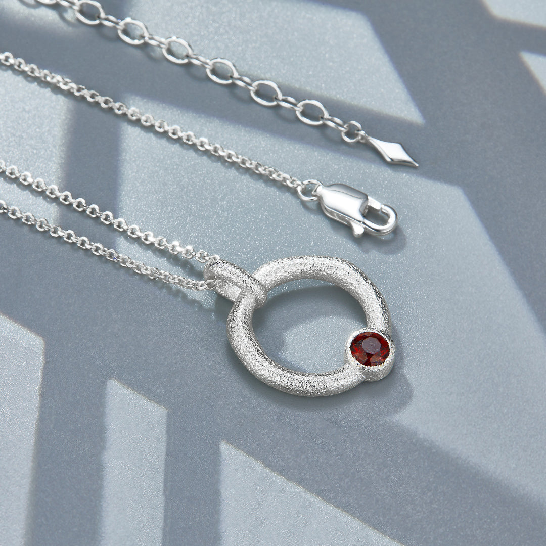 Necklace-And-Circle-Pendant-With-Garnet-Or-Diopside-By-Yonandole_0