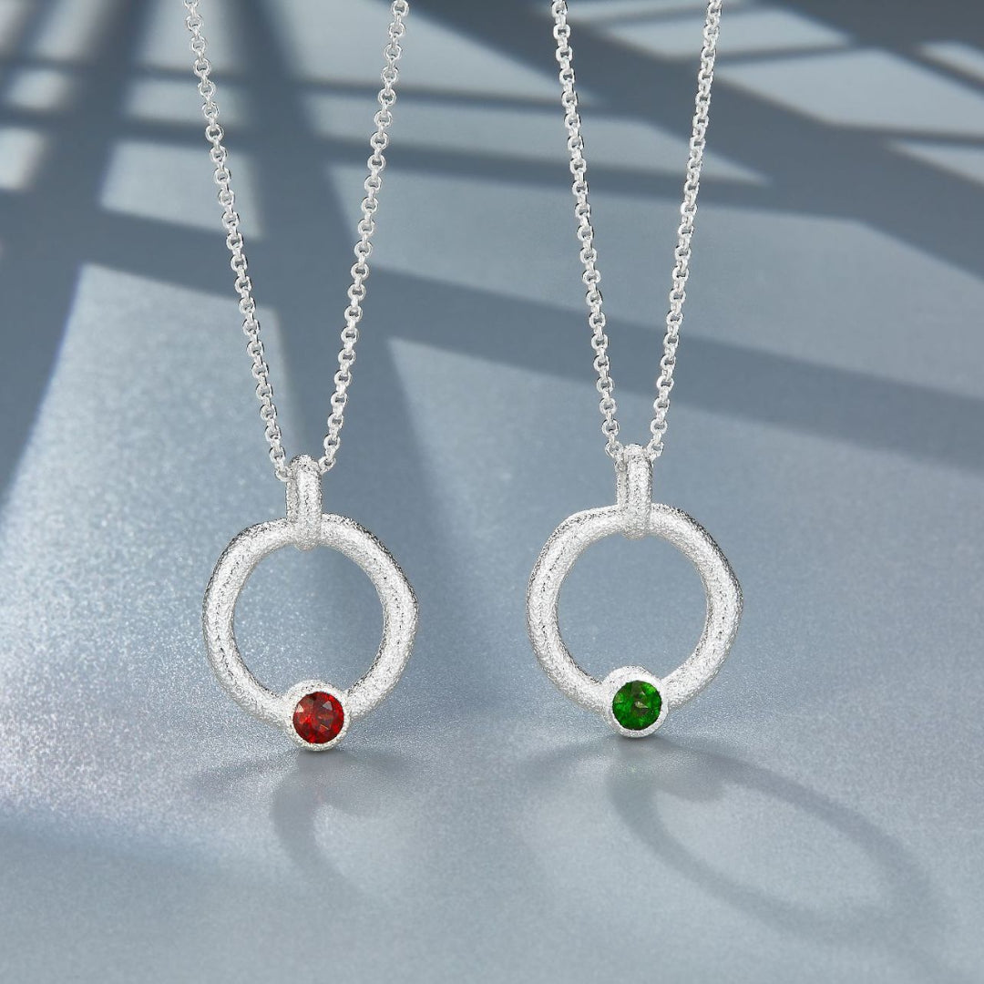 Necklace-And-Circle-Pendant-With-Garnet-Or-Diopside-By-Yonandole_5