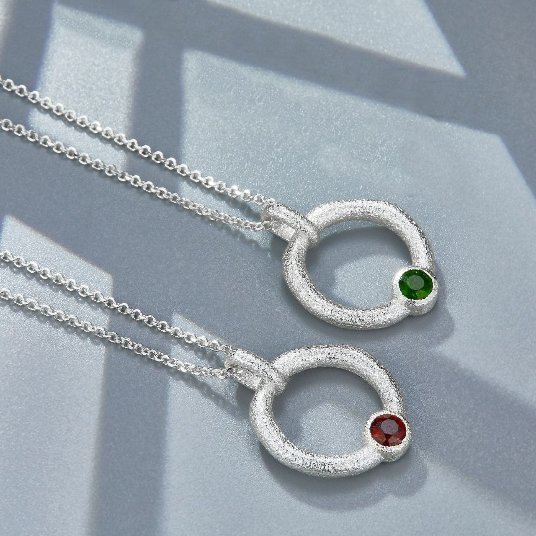 Necklace-And-Circle-Pendant-With-Garnet-Or-Diopside-By-Yonandole_8