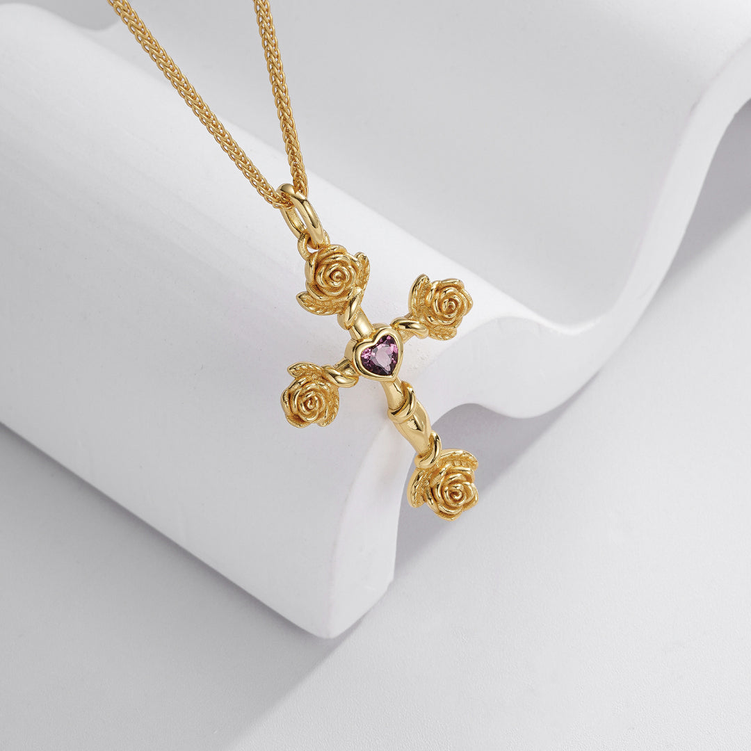 Necklace-And-Cross-Pendant-With-Roses-And-Garnet-By-Yonandole_3