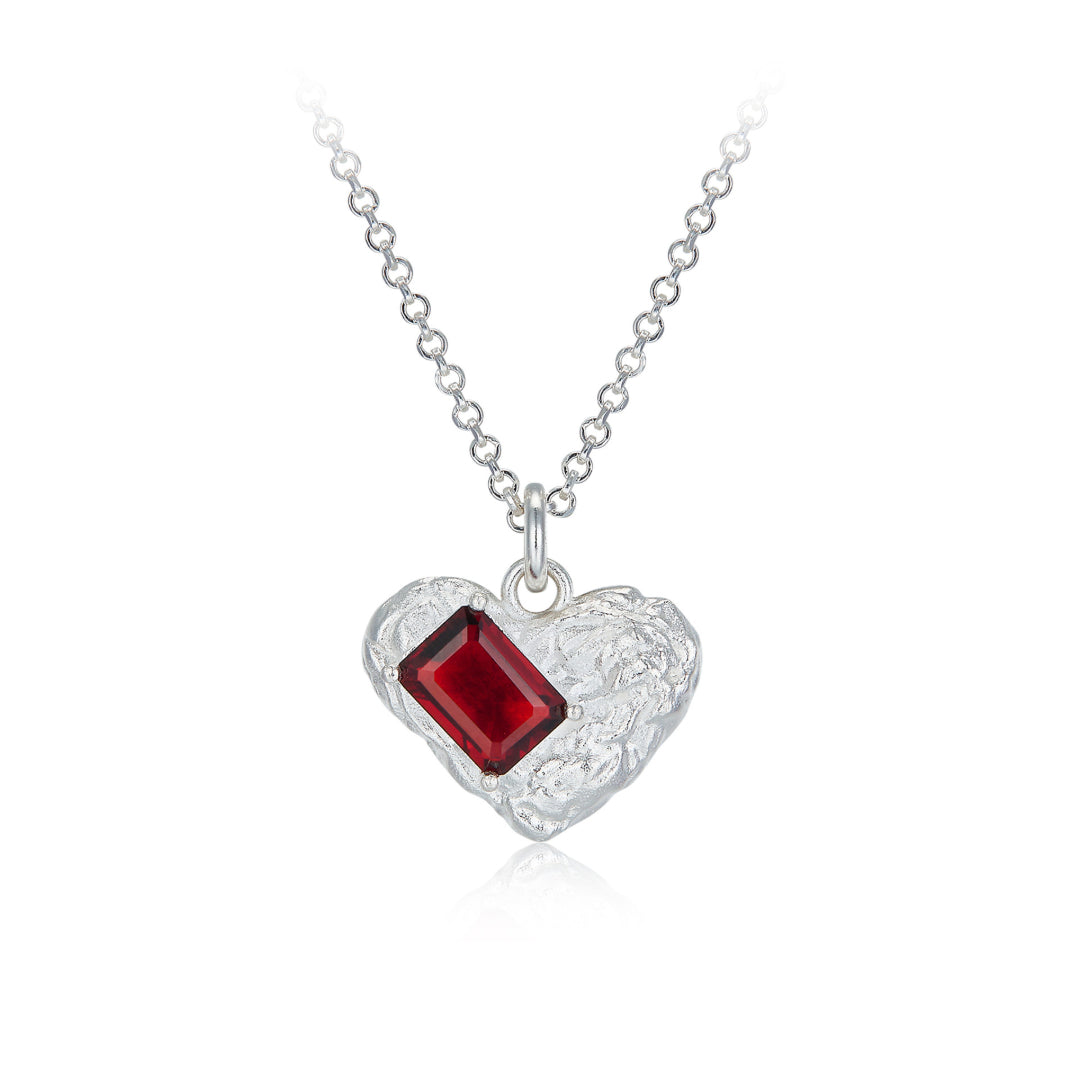 Necklace-And-Heart-Pendant-With-Garnet-By-Yonandole_0