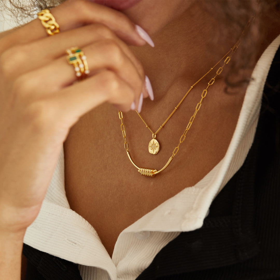 Necklace-And-Medallion-With-A-Star-By-Yonandole_3