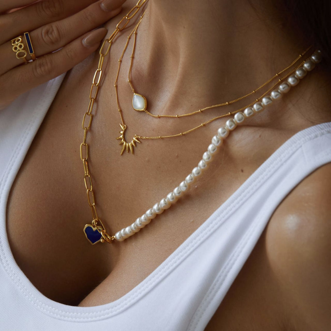 Necklace-With-Abstract-Sun-Pendant-By-Yonandole_3