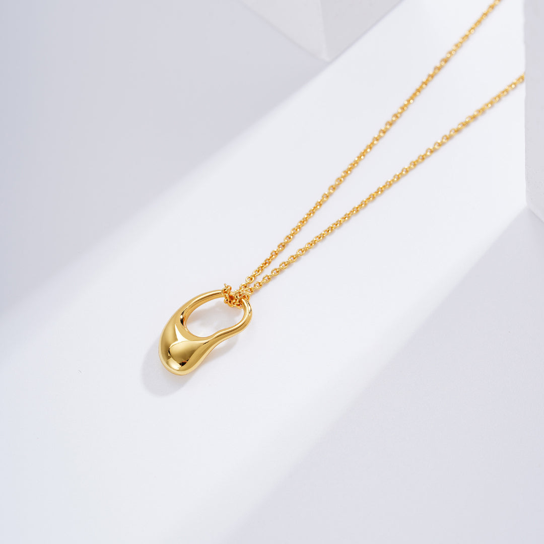 Necklace-With-Acacia-Bean-Pendant-By-Yonandole_1