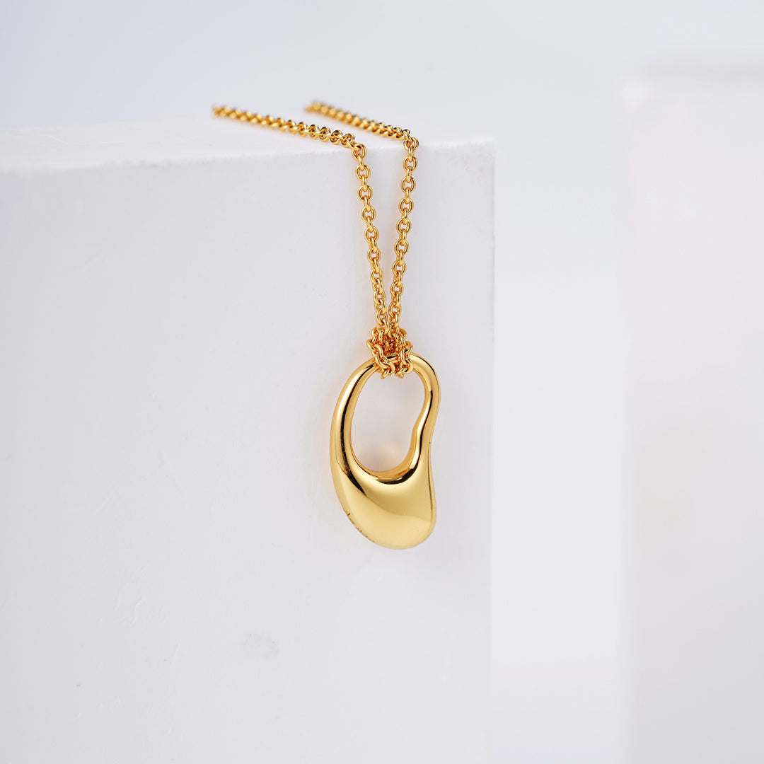 Necklace-With-Acacia-Bean-Pendant-By-Yonandole_7