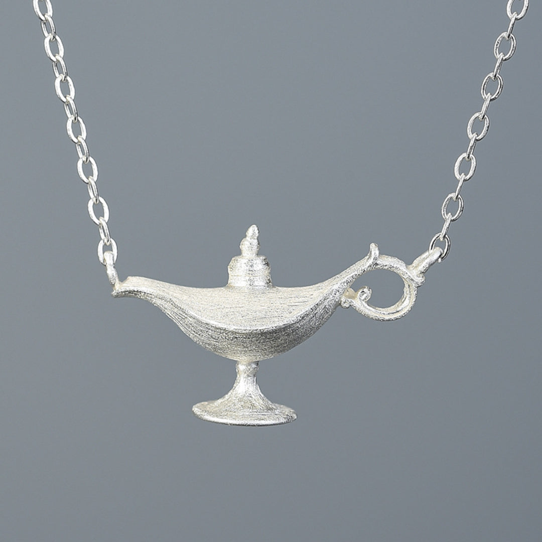 Necklace-With-Aladdins-Lamp-By-Yonandole_2