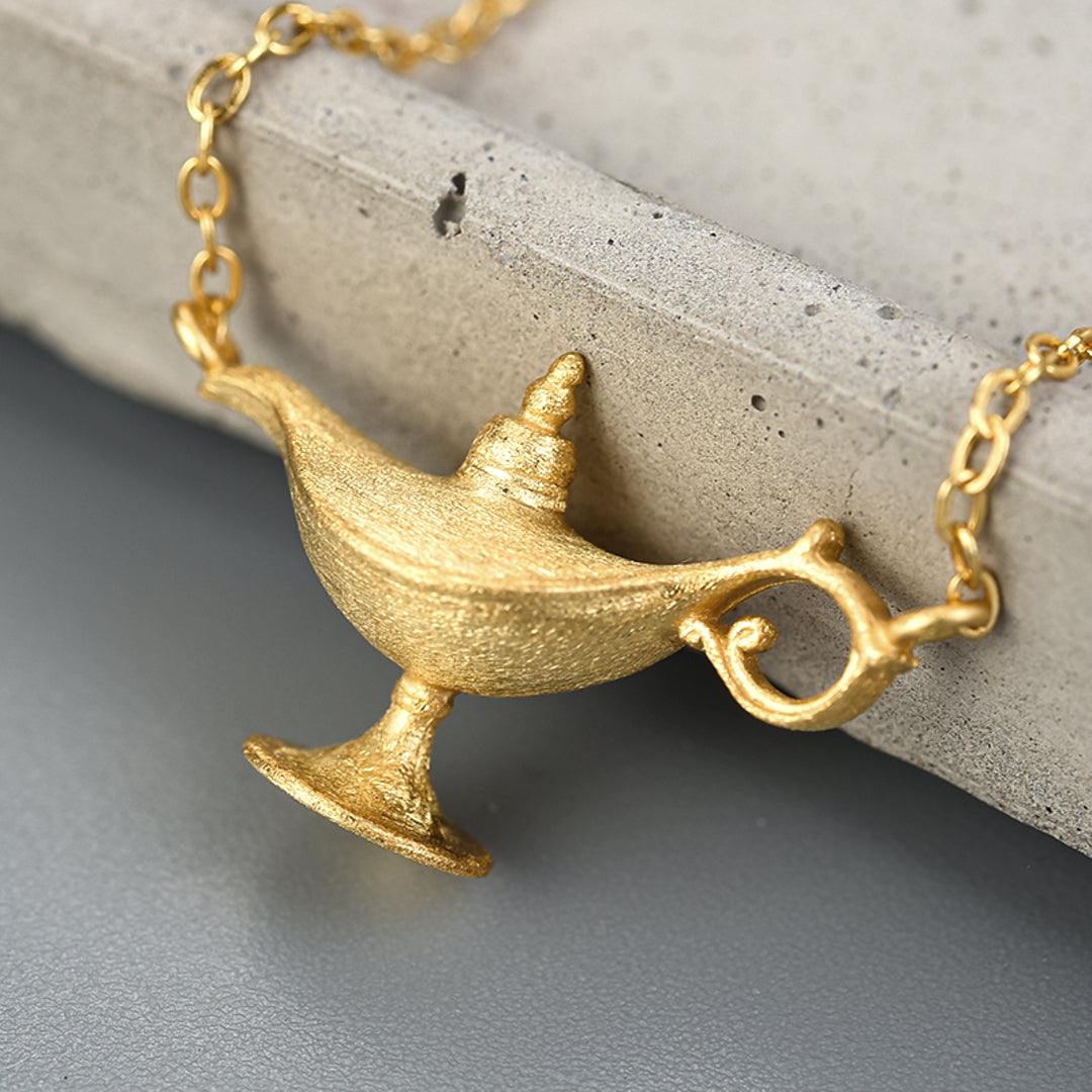 Necklace-With-Aladdins-Lamp-By-Yonandole_6