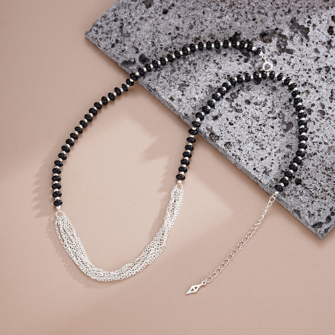 Necklace-With-Black-Agate-Beads-By-Yonandole_1a
