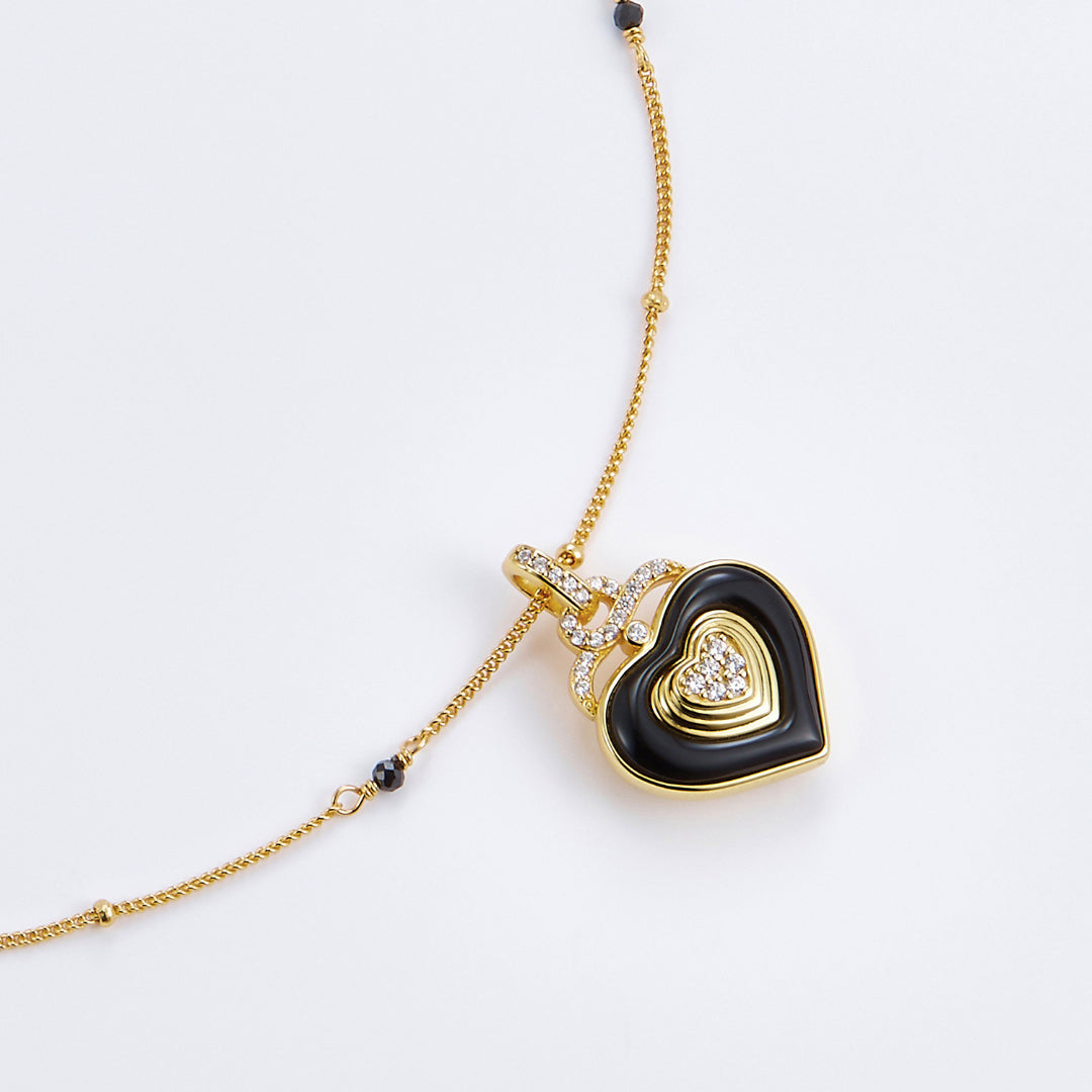 Necklace-With-Black-Agate-Heart-Pendant-By-Yonandole_1