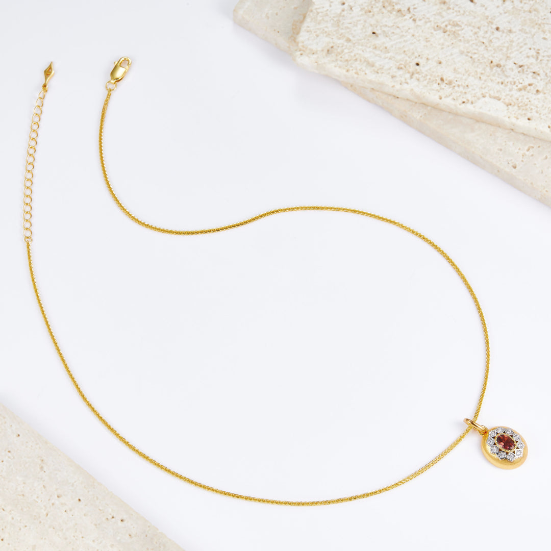 Necklace-With-Chopin-Chain-And_Garnet-Pendant-By-Yonandole_6