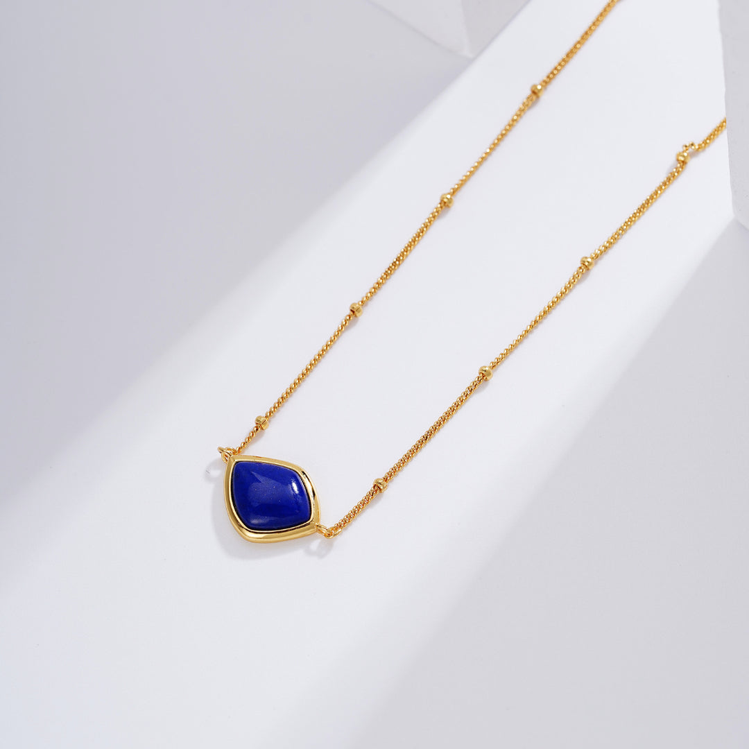 Necklace-With-Eye-Shaped-Pendant-By-Yonandole_1