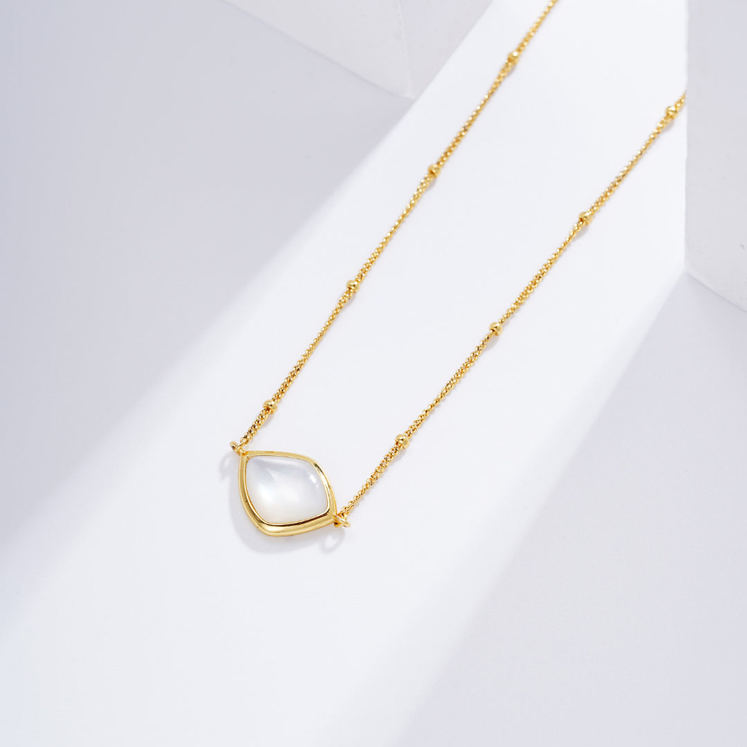Necklace-With-Eye-Shaped-Pendant-By-Yonandole_4
