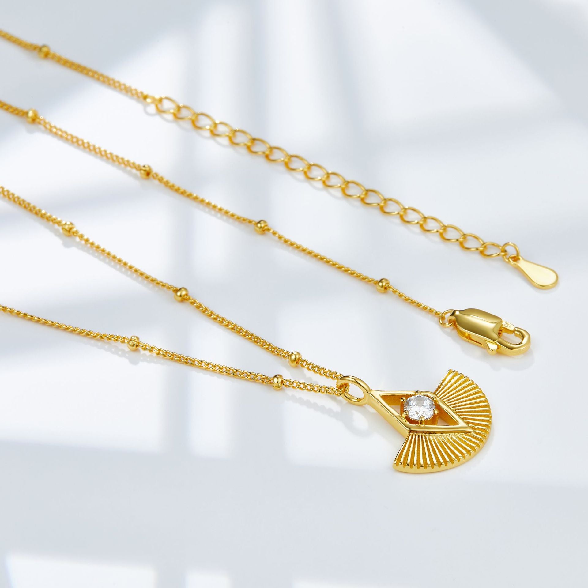 Necklace-With-Fan-Shaped-Pendant-By-Yonandole_7